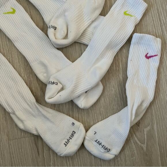 Nike dri-fit tube sock bundle - Picture 2 of 3